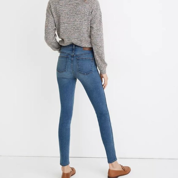 SOLD Madewell 10" Petite High-Rise Skinny Jeans in Dewitt Wash - Picture 8 of 8
